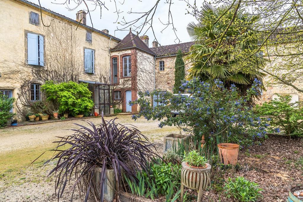 Le Pouy Bed & Breakfast Termes-d'Armagnac Екстериор снимка