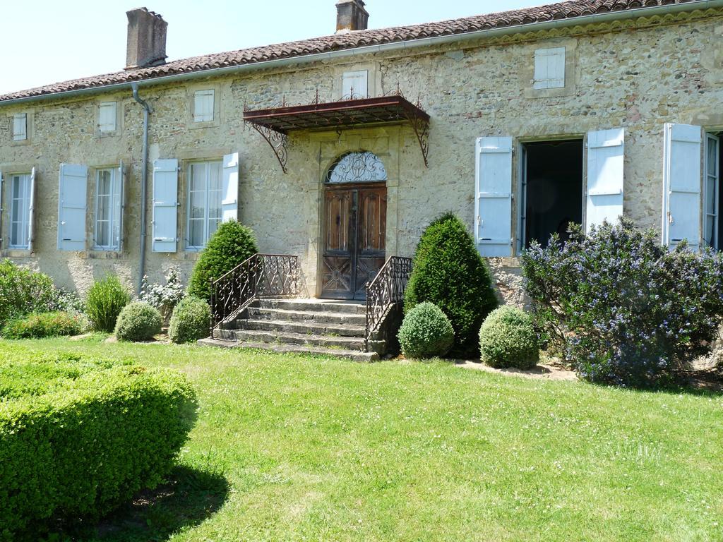 Le Pouy Bed & Breakfast Termes-d'Armagnac Екстериор снимка